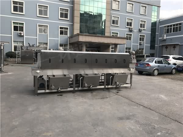 优质塑料箱清洗机 清洗量900只小时 摆动清洗 优质塑料箱清洗机 清洗量900只小时 摆动清洗